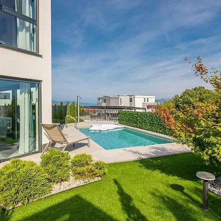 Family Friendly With A Swimming Pool Vantacici, Krk - 19252 Daire *